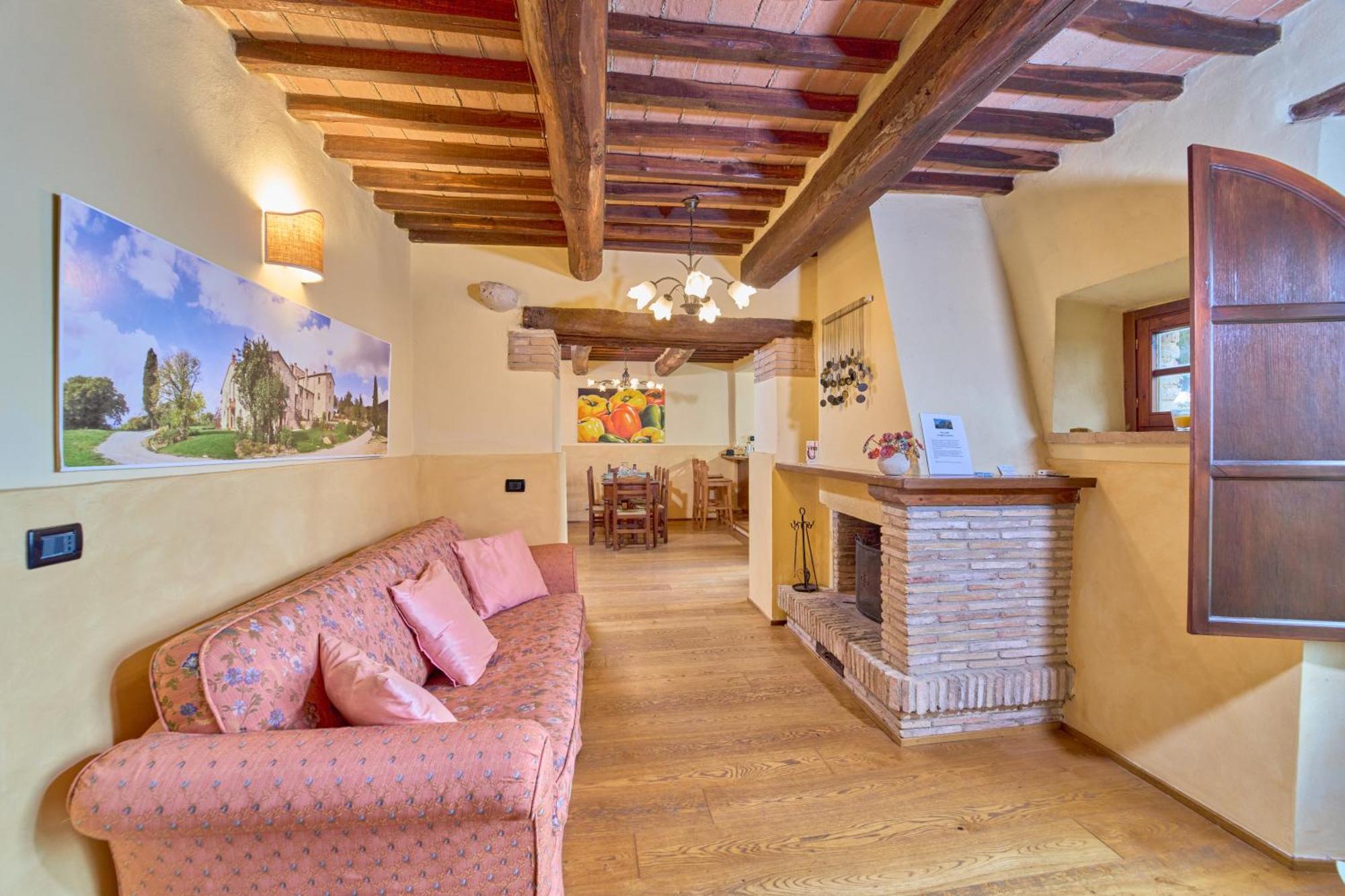 Borgo Fastelli Aparthotel Sarteano Exterior photo