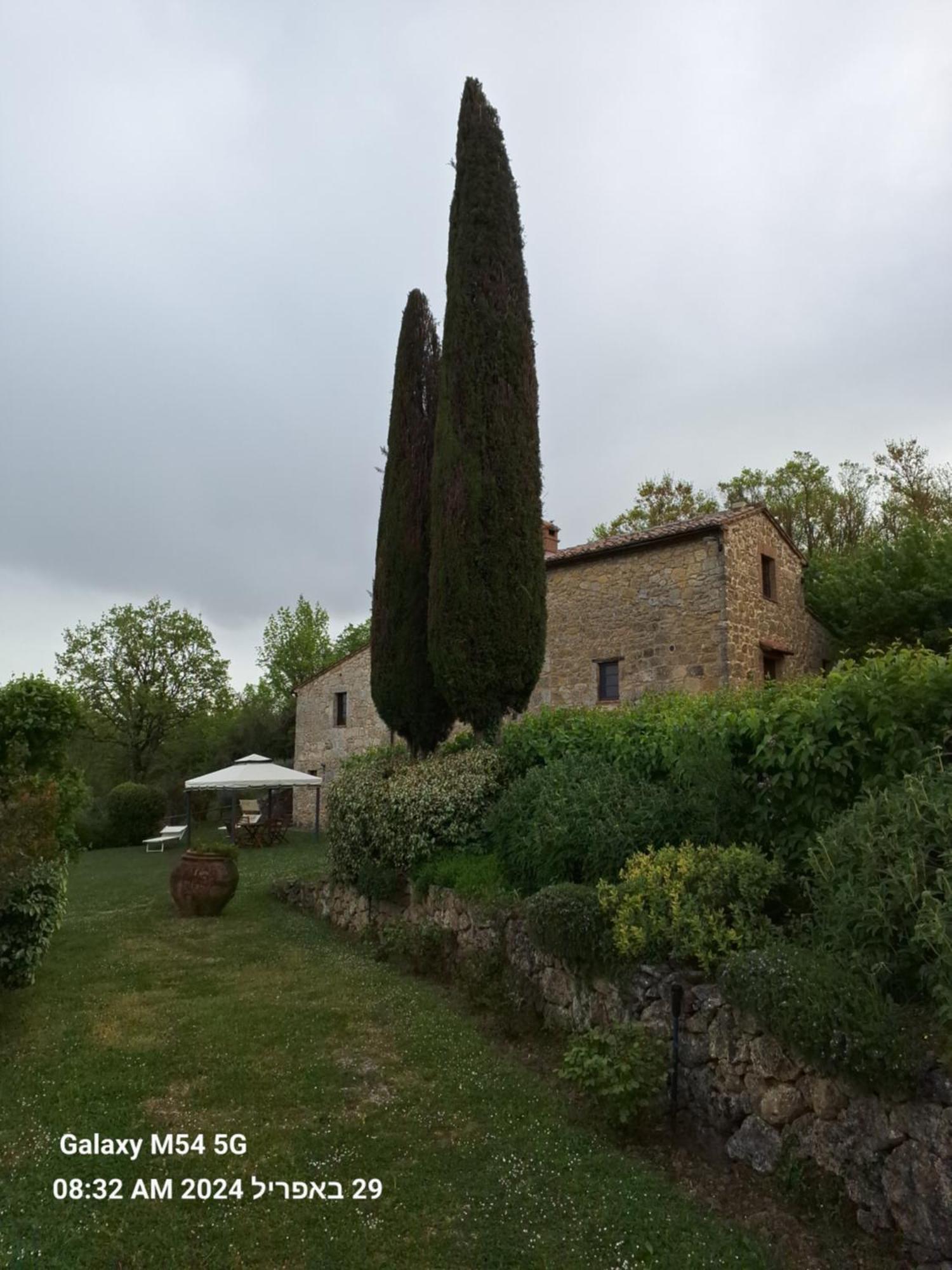 Borgo Fastelli Aparthotel Sarteano Exterior photo